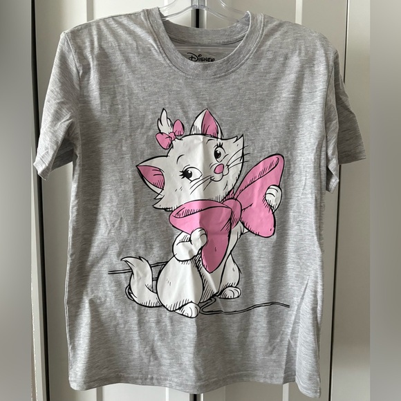 Disney Tops - *SEE DESCRIPTION* Disney Aristocats T-Shirt featuring Marie